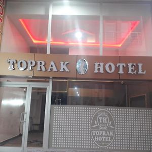 Toprak Hotel